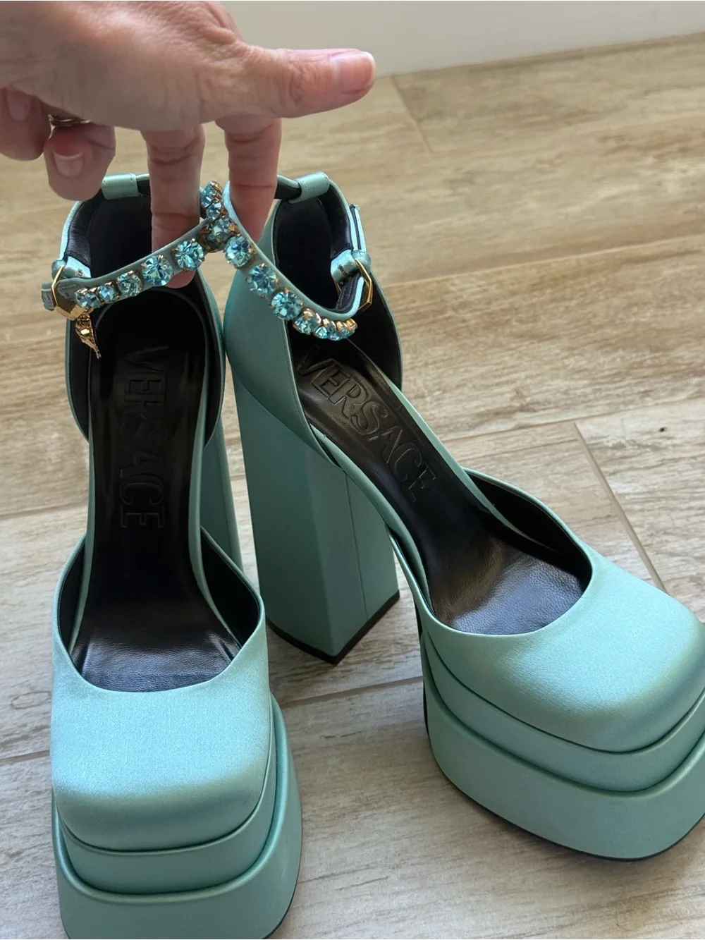 Versace Aevitas Medusa Satin Mint Platform Ankle-Strap Pumps Size 39.5